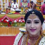 Hema Dayal Instagram - Meenakshi ponnunga serial parithabangal🙈😂 . Costume:@lithas_rentals Jewellery:@lithas_jewellery . . #hemadayal18 #hemadayal #hema #meenakshiponnungaserial #zeetamil #weddinglook #trendingreels #explore #explorepage
