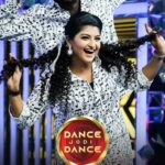 Hema Dayal Instagram - Retro round ✨🥳 performance this week 😍 Suresh & Hema 🔥☄️ . Choreographer: @iamvkmaster_off Dancer’s: @the_kitten_eyes_boy_official @royson_leo_ @anbu.________ @dominic_djd Artist : @hemadayal18 Contestant : @suresh_14c_djd Channel : @zeetamizh #dancejodidancereloaded2 #dancejodidancereloaded #dance #jodi #dance #reality #realityshow #zee #zeetamil #grandma #grandpa #concept #beautiful #love #story