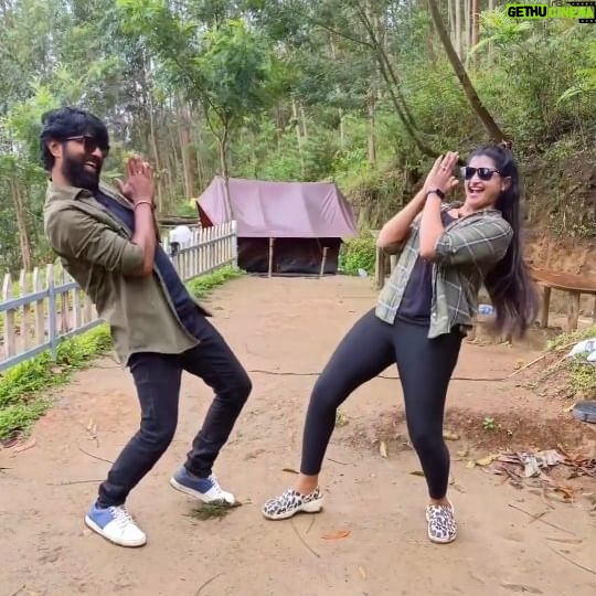 Hema Dayal - 137.6K Likes - Birthday Celebration mode😍😍 with my Dearest Kutty @hemadayal18
VC my love 😍- @anu.official23
#rajinikanth #rajini #thalaivar #padayappa #hema #hemadayal18 #anuselva #munar #arrahman #instagram #instagood #insta #instadaily #instslike #trending #trendingreels #trendingsongs #dance #friendship #bikeride