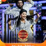 Hema Dayal Instagram – Cute-uh pa…!!!🕺💃
Dance Jodi Dance Reloaded 2 | Retro Round | Sat and Sun 7PM.

#DanceJodiDanceReloaded2 #DanceJodiDance #DJD #Suresh #HemaDayal #ZeeTamil