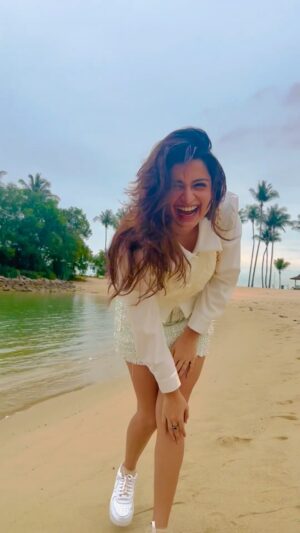 Hemal Ingle Instagram - 🏝️ Beach days are the best days 🏝️