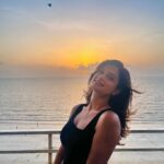 Hemal Ingle Instagram – Ready to takeover the world🌀