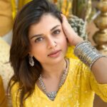 Hemal Ingle Instagram – 🌻