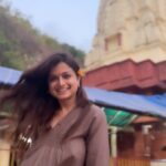 Hemal Ingle Instagram – Visiting Moreshwar temple after the hectic schedule to show our gratitude to Bappa for making sure everything went through seamlessly. God has been kind ❤️ If not Navra Majha Navasacha 2 our film could’ve been called ‘Godwillingly’ because every single thing looked like it was waiting to happen for us 🙏🏼 गणपती बाप्पा मोरया 🙏🏼