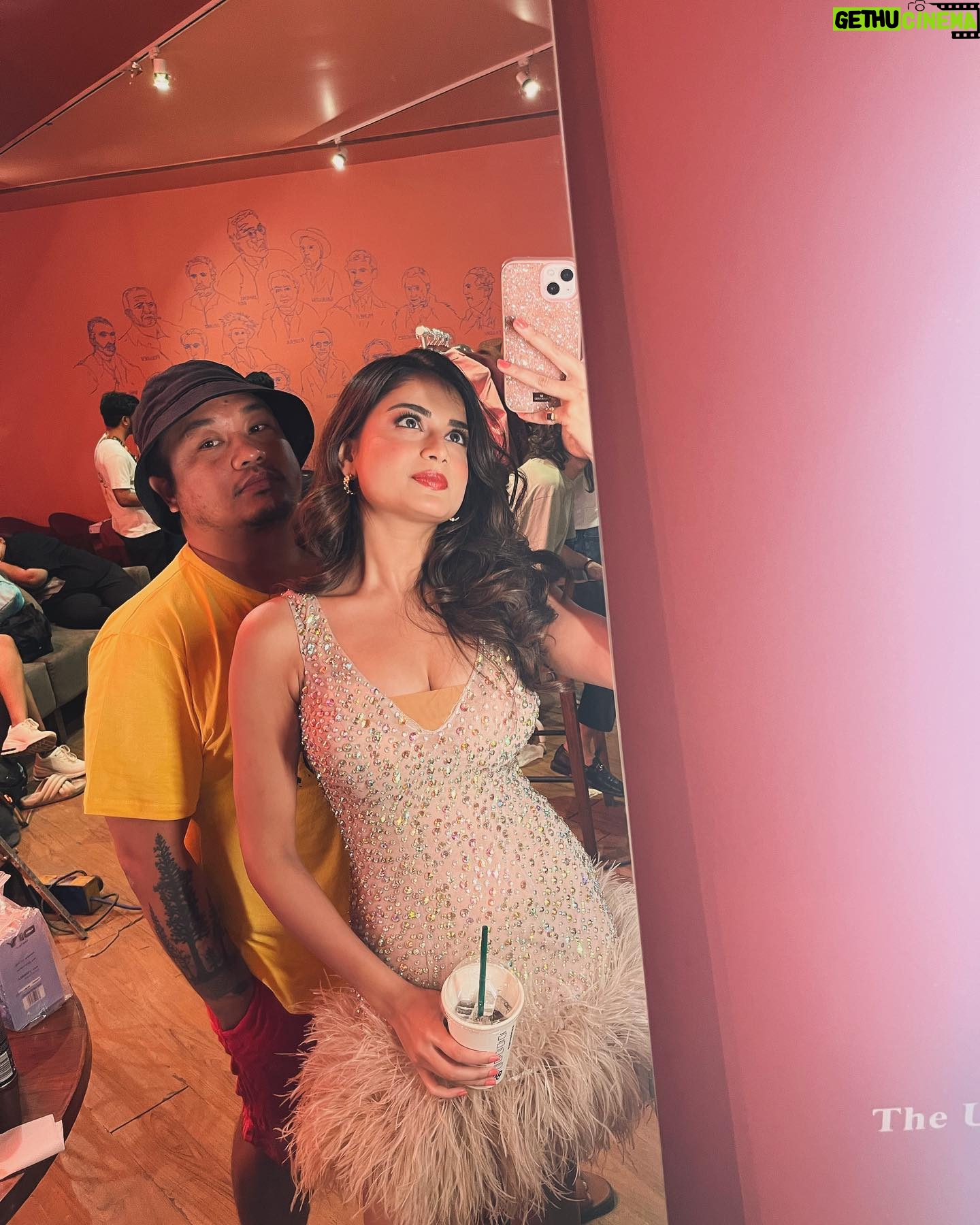 Hemal Ingle Instagram - Thank you for existing ❤️ You’re nothing less than a brother to me. You are so so talented Aton, I wish you all the success and love for 2024 🤗 Happy birthday ❤️ To many more shoots together 🥂