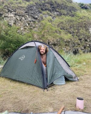 Henessi Schmidt Instagram - One of my favorite type of Vikings are the hiking vikings! They had a pretty good season together! 💞🌞⛺⚔️ @netflixvalhalla