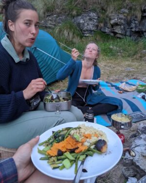 Henessi Schmidt Instagram - One of my favorite type of Vikings are the hiking vikings! They had a pretty good season together! 💞🌞⛺⚔️ @netflixvalhalla