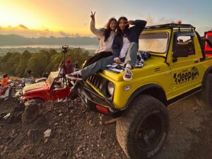 Heo Ga-yoon Instagram - 🚜🌄👍❤️