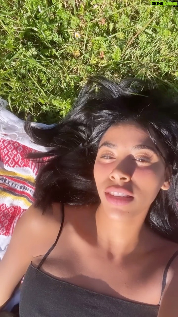 Herizen F. Guardiola Instagram - This is “subtraction” an unreleased song I wrote. Who’s ready for new music?✨🧚🏽♀️🥹