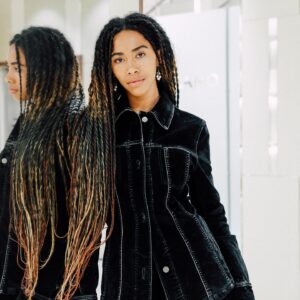 Herizen F. Guardiola Instagram - Thank you for having me @ferragamo and 
@_maximiliandavis_  for this beautiful dress ✨🖤 
📸 @ysaperez