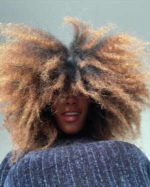 Herizen F. Guardiola Instagram - Freed my hair from the braids! 
Having a crown appreciation day🦁♥️
The feeling of taking my hair out is comparable to taking off your bra after a long ass day! Good lord I feel free 😂😮‍💨