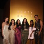 Herly RG Instagram - Una noche con demasiado brillo, eternamente agradecida con @fentybeauty por traerme a vivir esta experiencia que fue INCREÍBLE, la base está espectacular y se me veía una piel de altísimo impacto se disfruto mucho ayer @sephoramx #fentybeautymx #softlitglow