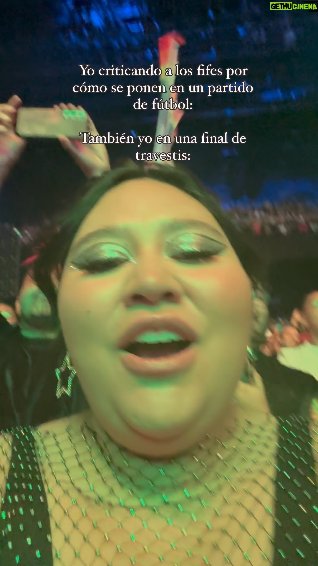 Herly RG - 177.7K Likes - Y que suene el abanico muñecas 🫵🏼♥️