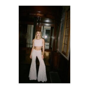 Hermione Corfield Instagram - Dinner with @michaelkors in an outfit my 9 year old self would have traded her guinea pigs for. 
Taken by @lilybw