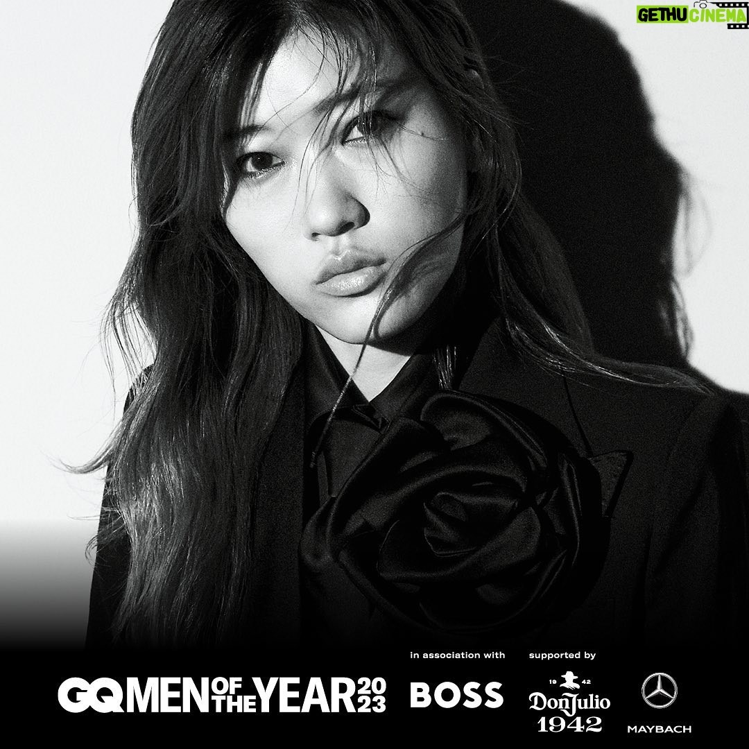 Hiccorohee Instagram - ヒコロヒーが<GQ MEN OF THE YEAR 2023>ブレイクスルー・エンターテイナー賞を受賞! 詳しくは @gqjapan プロフィールのリンクから記事を✓ #GQJP_MOTY #GQMOTY #BeYourOwnBOSS #ドンフリオ1942 #mercedesmaybach #ヒコロヒー @hiccorohee PHOTOGRAPHS BY YUSUKE MIYAZAKI @ SEPT STYLED BY TOMOKO IIJIMA HAIR STYLED BY JUN GOTO @ OTA OFFICE MAKE-UP BY SADA ITO FOR NARS COSMETICS @ SENSE OF HUMOUR