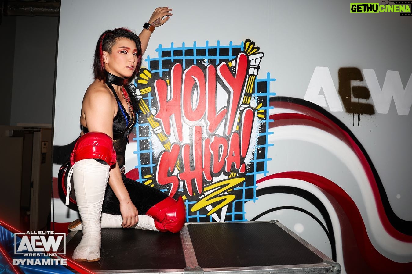 Hikaru Shida Instagram - Thank you @now_arena ❤️⚔️ #aew #aewdynamite #holyshida #chicago