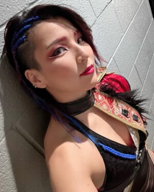 Hikaru Shida Instagram - It was my Collision debut!! 
Thank you and see you at STARRCAST tomorrow ⭐️
#AEWCollision #AEW #StarrcastVI