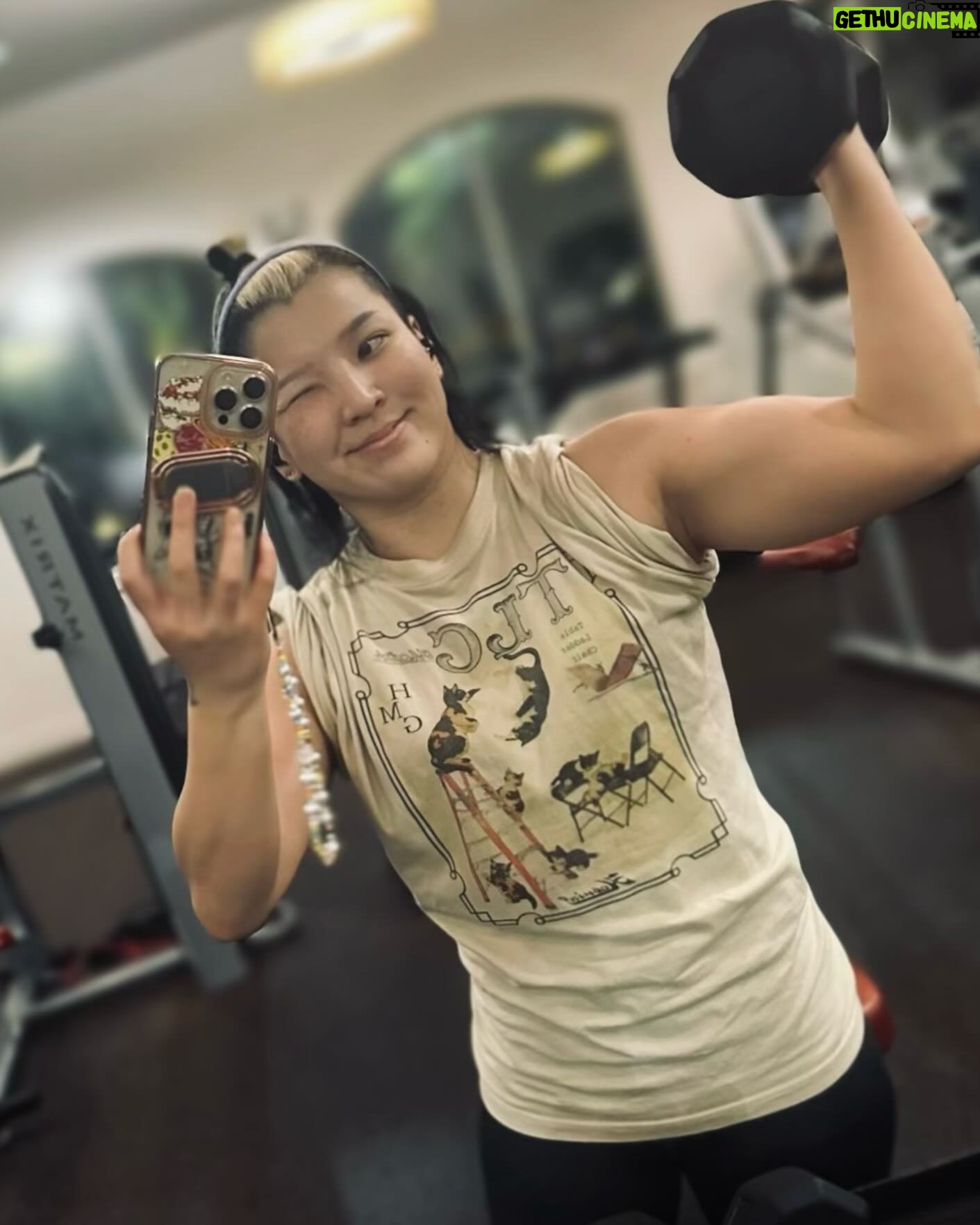 Hikaru Shida Instagram - New champ is coming soon 😎 #hikarushida #aew #roh