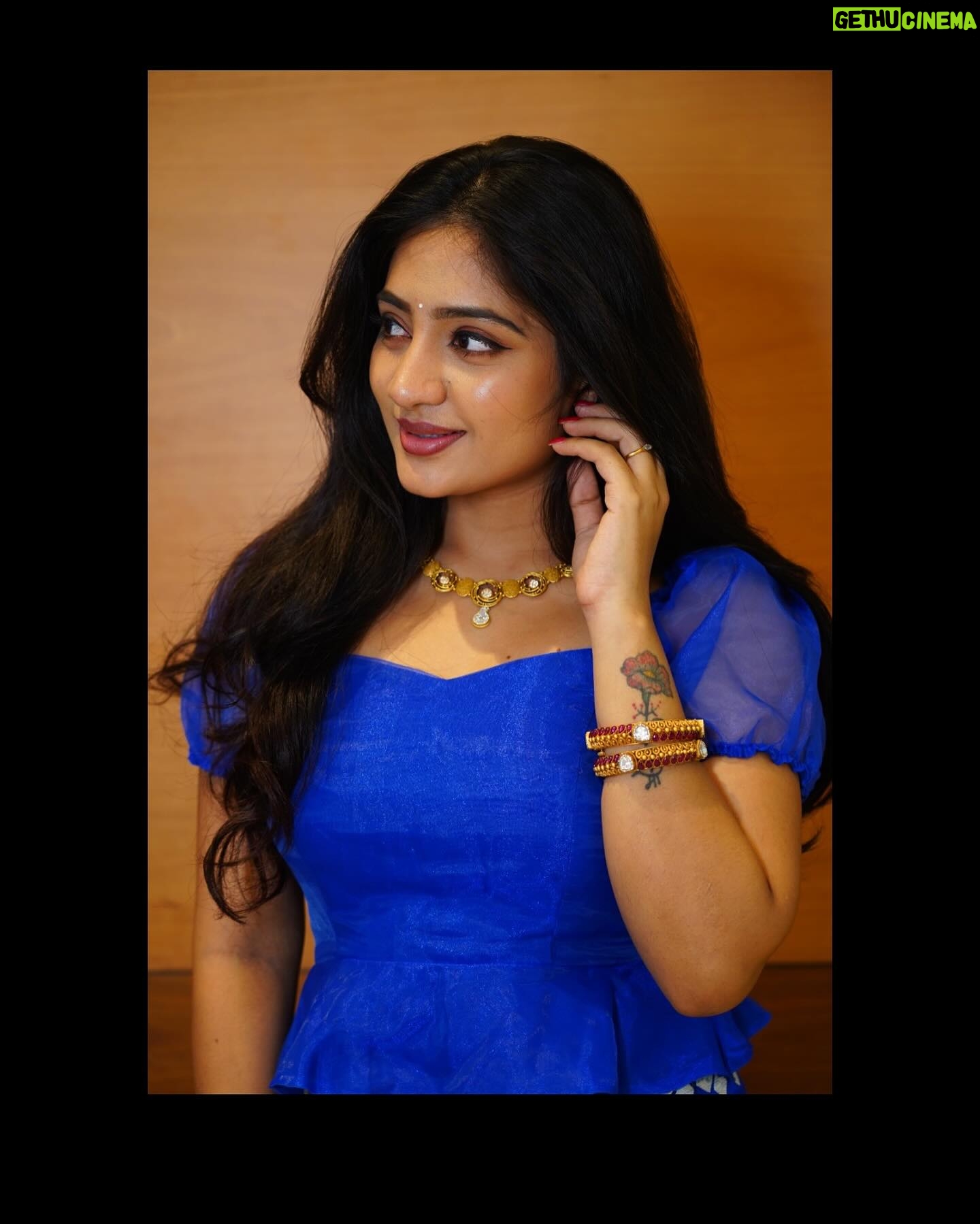 Hima Bindhu Instagram - Golden women possess golden hearts, making every moment spent with them akin to golden hours. #GoldenWomen #GoldenHearts #GoldenHours #TimelessBeauty