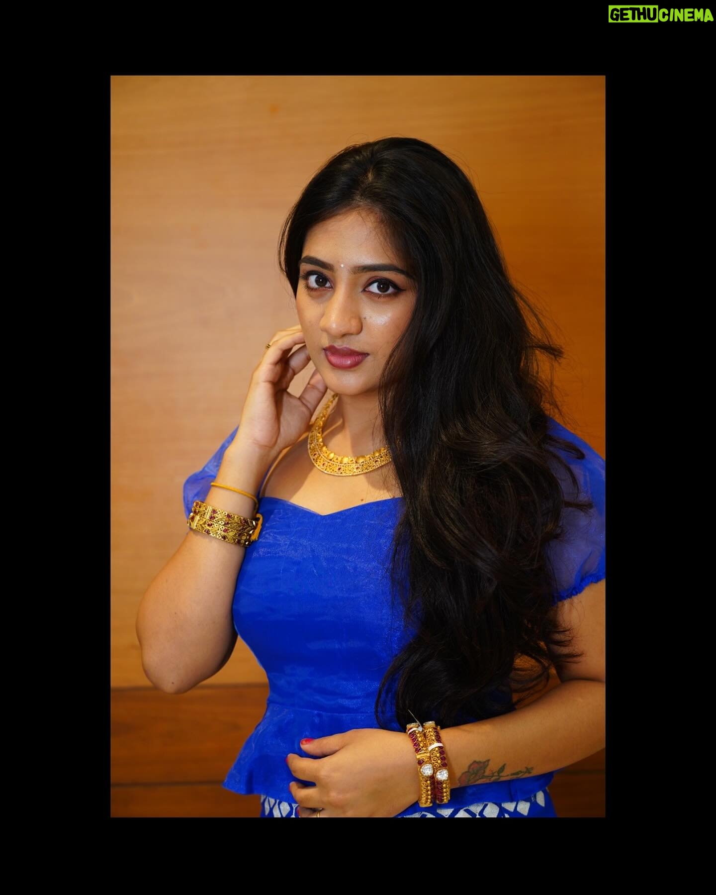 Hima Bindhu Instagram - Golden women possess golden hearts, making every moment spent with them akin to golden hours. #GoldenWomen #GoldenHearts #GoldenHours #TimelessBeauty