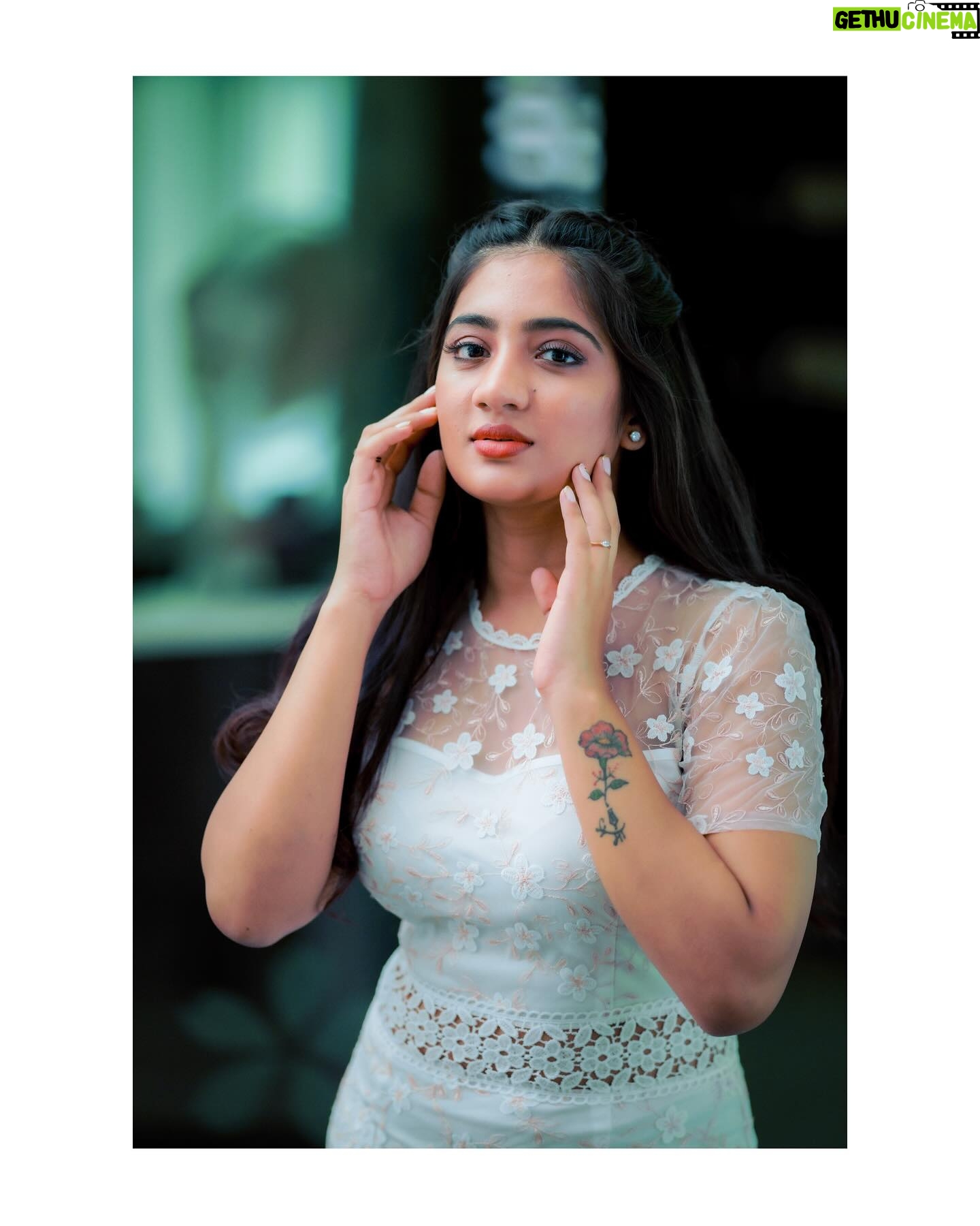 Hima Bindhu Instagram - White is the colour of purity, innocence and light. ☀️ Pc @camerasenthil @rrajeshananda #white #love #instagood #photooftheday #fashion