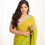 Hima Bindhu Instagram - ISHQ♥️YIMMY @poshmakeover_priya @karthipalaniappan.photography #yimmyyimmy #saree #love #makeup #photooftheday #instagood