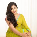 Hima Bindhu Instagram - ISHQ♥️YIMMY @poshmakeover_priya @karthipalaniappan.photography #yimmyyimmy #saree #love #makeup #photooftheday #instagood