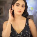 Himanshi Parashar Instagram - Final check before stepping out😉✨ . #ITA2023 Photographer: @creative_titu_01 Styling: @_sonaljangra @__sleekstyle__ Outfit: @kalkifashion Makeup artist: @mua_bhavana_rajput Hair artist: #YasmeenAkhtar #songonloop