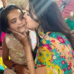 Himanshi Parashar Instagram – Apne❤️
Ps- @chestha0396 not a single picture together Bhabhi🙃 
.
#family