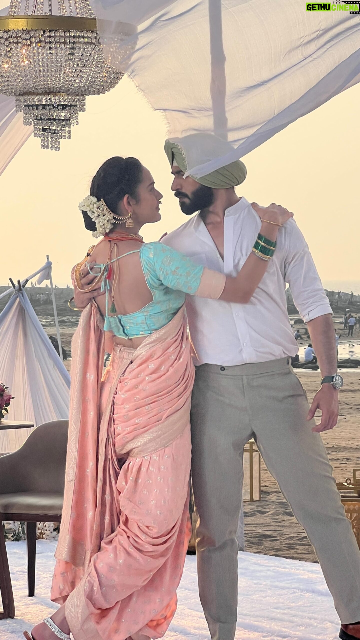 Himanshi Parashar - 49.1K Likes - #bts #terimeridoriyaan #sahan
You like the scenes… now watch the #bts 😬