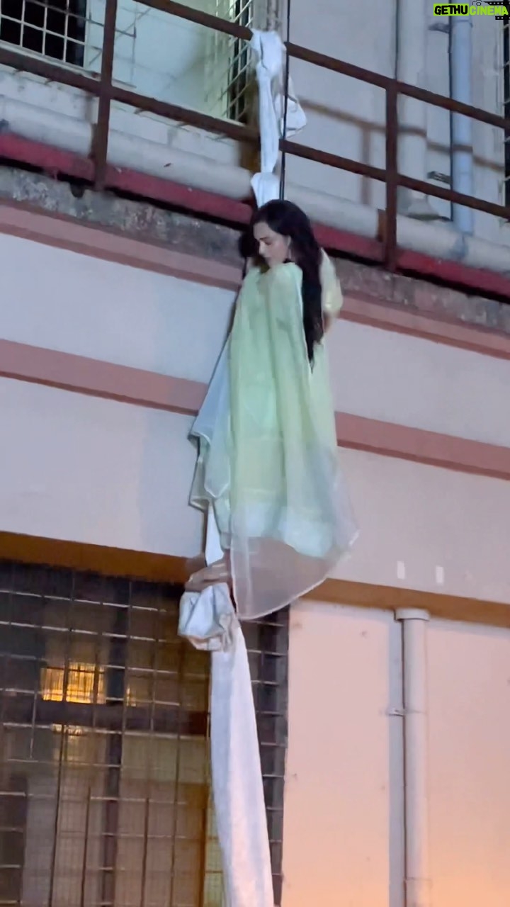 Himanshi Parashar - 168.5K Likes - Jab lift schme band thi😅
#terimeridoriyaann #top5 #sahan
Thankyou for loving Teri Meri Doriyaann!❤️🫶🏻
Keep showering your love🫶🏻