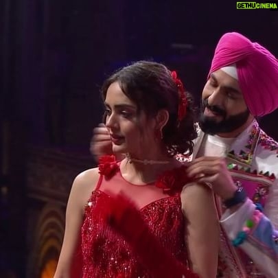 Himanshi Parashar - 42.1K Likes - Aapke favourite Star Parivaar ke qirdaaron ka performance hoga dumdaar aur saath hi hoga pyaar ka izhaar! 😍
Dekhiyega zaroor, #StarParivaarAwards2023, iss Ravivaar yaani 1st October, shaam 7 baje, StarPlus aur Disney Hotstar par.
@vijayendrakumeria @himanshiparashar