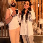 Himanshi Parashar Instagram – #ChaiTime at 3 in the morning🥶😁

#SahAnDay #SahAn 
Keep Showering your love to #TeriMeriDoriyaann 🫶🏻