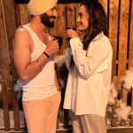 Himanshi Parashar Instagram - #ChaiTime at 3 in the morning🥶😁 #SahAnDay #SahAn Keep Showering your love to #TeriMeriDoriyaann 🫶🏻