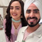 Himanshi Parashar Instagram - Saadi Atrangi Yaari💃🏻🕺🏻 #quiteliterally . #bts #terimeridoriyaann