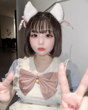 Hina Koyama Instagram - *•.𝙷𝚊𝚙𝚙𝚢 𝚅𝚊𝚕𝚎𝚗𝚝𝚒𝚗𝚎‬🤍 ̖́-

 #ハッピーバレンタイン  #happyvalentine  #valentine  #valentineday  #メイド服  #めいど