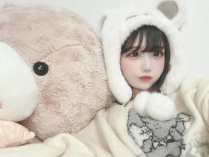 Hina Koyama Instagram - 冬ってさみしくなる🧸💔
