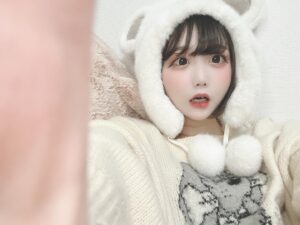 Hina Koyama Instagram - 冬ってさみしくなる🧸💔