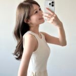 Hina Ishizaki Instagram - ⁡ 3月👒✨ 春服の準備を着々と…！ ⁡ この間染めたベージュカラーが好評すぎる👱🏻‍♀️🎶