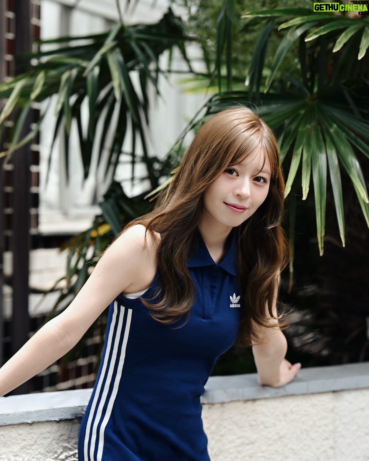 Hina Ishizaki - 7.6K Likes -
adidas dress💙
ボリュームあるウェーブヘアが夏っぽい👱🏻♀️☀️