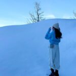 Hina Ishizaki Instagram - ⁡ 今日の暑さに涼しくなる写真。 ありがとう冬！また来年⛄️❄️