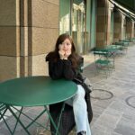 Hina Ishizaki Instagram – ⁡
タートルネック大好きで日に日に増えていく🫢🍿
母から譲り受けたバッグをカジュアルに👜♩