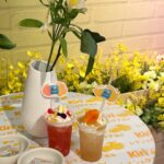 Hina Ishizaki Instagram - ⁡Kiri🐮🍋🍑 ⁡ 初めてのスイートフレーバーが登場！ 新商品の世界観を体験できるポップアップイベント 「フルーティーなごほうびカフェ」にお邪魔しました♩ ⁡ キリ フルーツブレンド 「キリ フルーツブレンド レモン&ゆず風味」 「キリ フルーツブレンド ピーチ&マンゴー」が新登場！ ⁡ イベントの様子を撮影してInstagramに投稿すると オリジナルドリンクや新商品が貰えたり!?しちゃいます🍹 ⁡ さらにキリ フルーツブレンドを、 ご自身がリラックス・リフレッシュできる空間で一緒に撮影 指定のハッシュタグと共にInstagramに投稿すると 新商品やキリ オリジナル癒しグッズが当たるSNSキャンペーンも実施中かも🎁 詳しくは @kirijp_cp をチェックしてね~ ⁡ #PR @kirijp_cp #kiri #キリ #kirifruitsblend #キリフルーツブレンド #プレゼントキャンペーン