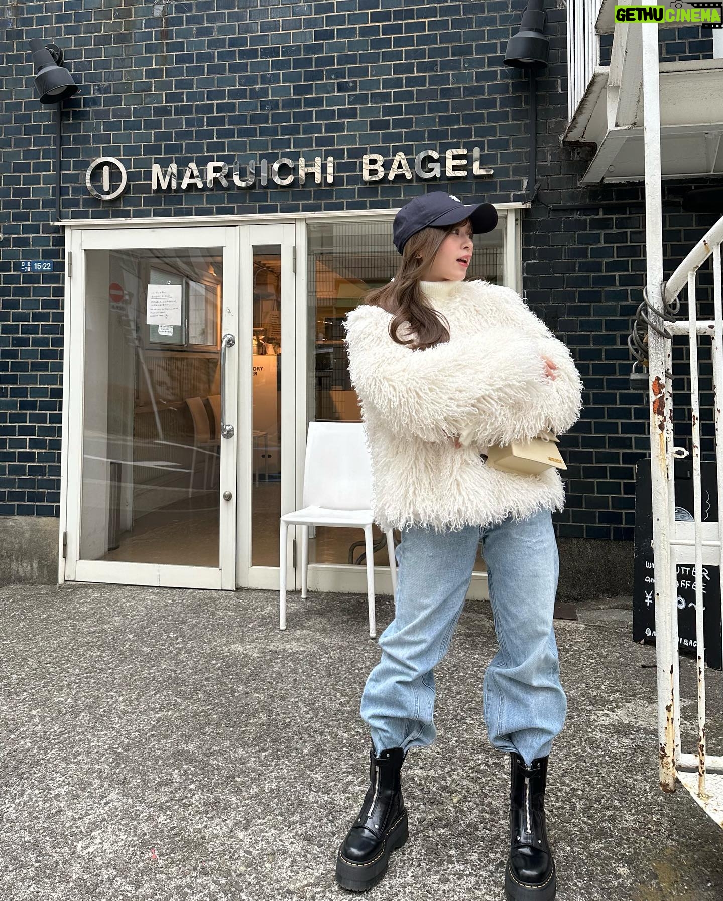 Hina Ishizaki Instagram - ついつい触っちゃう🐏🎶