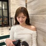 Hina Ishizaki Instagram - ⁡ アシンメトリー😐🎶