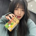 Hina Kagei Instagram - _ TGC熊本🐻 ありがとうございました〜！ 地元ということもありいつも以上に沢山の歓声が聞こえて 最高に楽しかったですᐢ. ̫.ᐢ‪ ♡゛‬ 沢山うちわにボードにありがとうでした嬉しかったるん そして終わって美味しいもの沢山食べて好きな飲み物も沢山買った