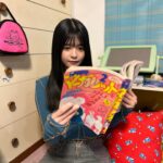 Hina Kagei Instagram - 小川家、満喫した、大興奮🤦🏻‍♀️🤍 毎週観てるドラマの世界にまさか入れるなんて〜〜 ふてほどファンの方はわかるポーズとかもあったり^ - ^ #不適切にもほどがある！ #ふてほど