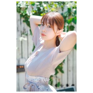 Hina Kikuchi Instagram - この度、19歳の誕生日を迎えました！
幸せな1年にするぞ~