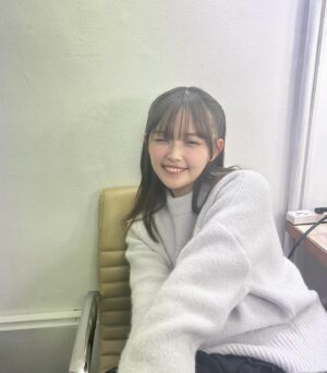 Hinami Mori Instagram - ゆるゆる〜🐮
本日、あざと連ドラ第6話ですん。
ドキドキな展開にびっくり回だよ
それぞれに幸せが訪れますように☁️
テレビ朝日深夜0:45〜是非みてね！