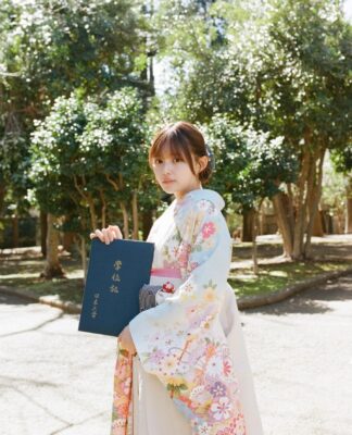 Countdown: Hinami Mori's 10 Most Popular Instagram Posts